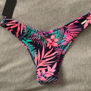 Blackbough Maui Bottoms